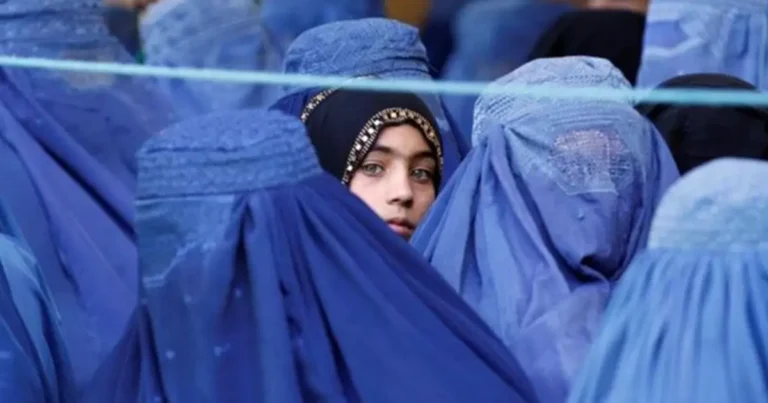 هشتم مارچ؛ صدای زنان افغانستان در دل ظلمت