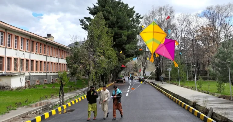 سال گذشته؛ رهبری در دل تاریکی، ایستادگی برای آزادی
