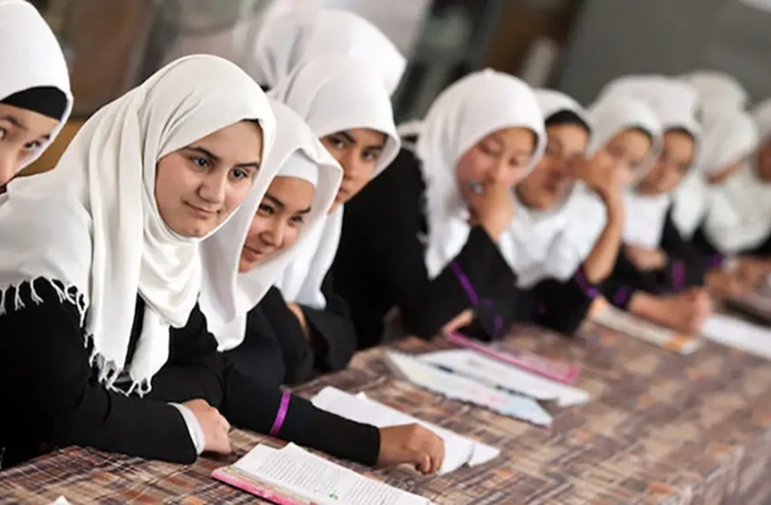 15 آگیست، روزی که جهان همه‌ی درها را به رویم بست