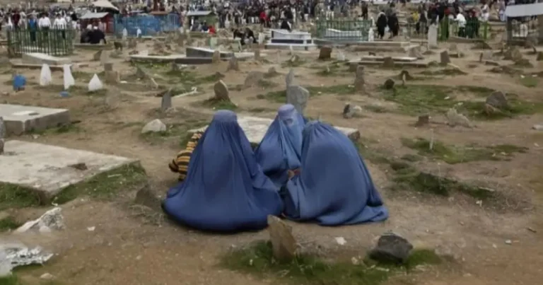 و چهارمین سال هم می‌گذرد!