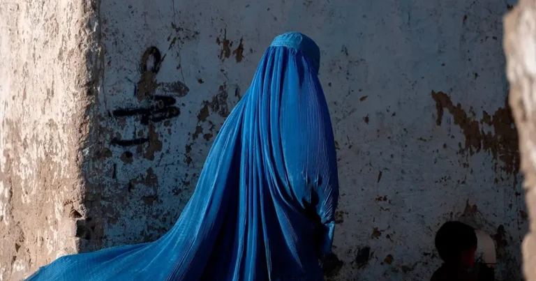 15 آگست؛ یادآور سقوط امید و شادی