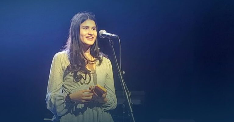 بهاره حمیدی: «صدای شعر، امید و زندگی»
