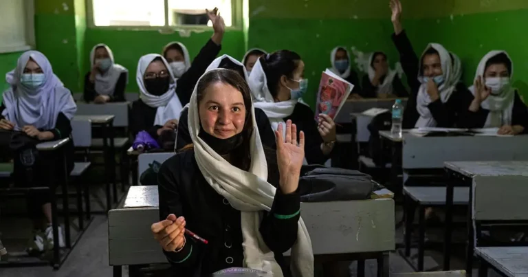 مشکلات آموزش دختران افغانستان