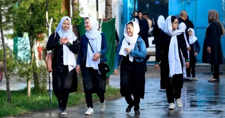 دیار من: روزی که دروازه‌های مکتب‌ها گشوده شوند